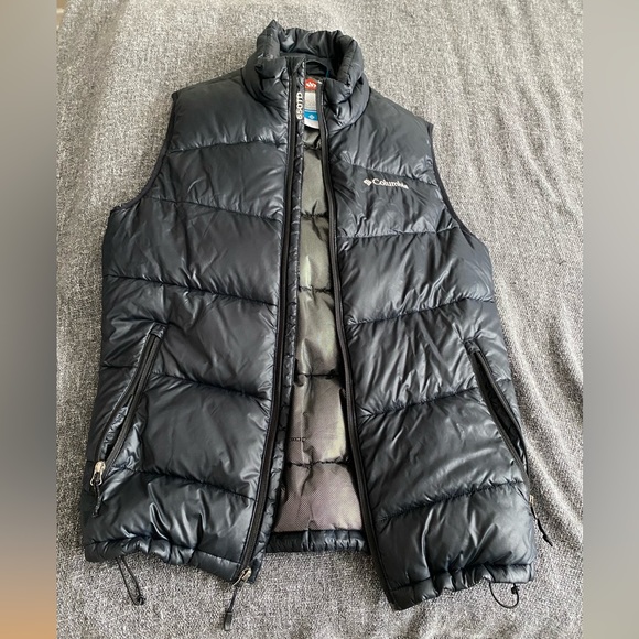Columbia winter vest - Picture 1 of 5